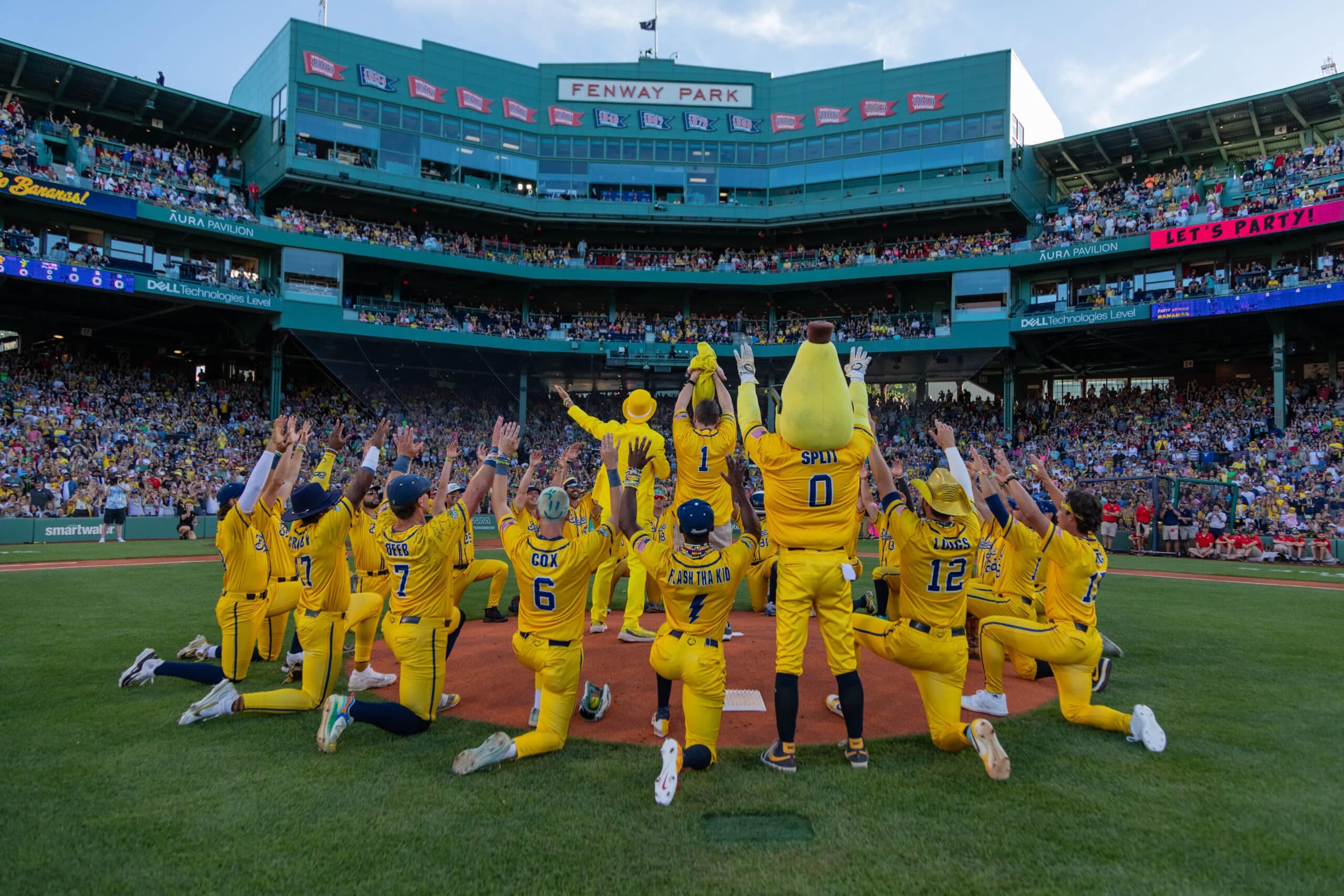 Savannah Cooperative Crowd